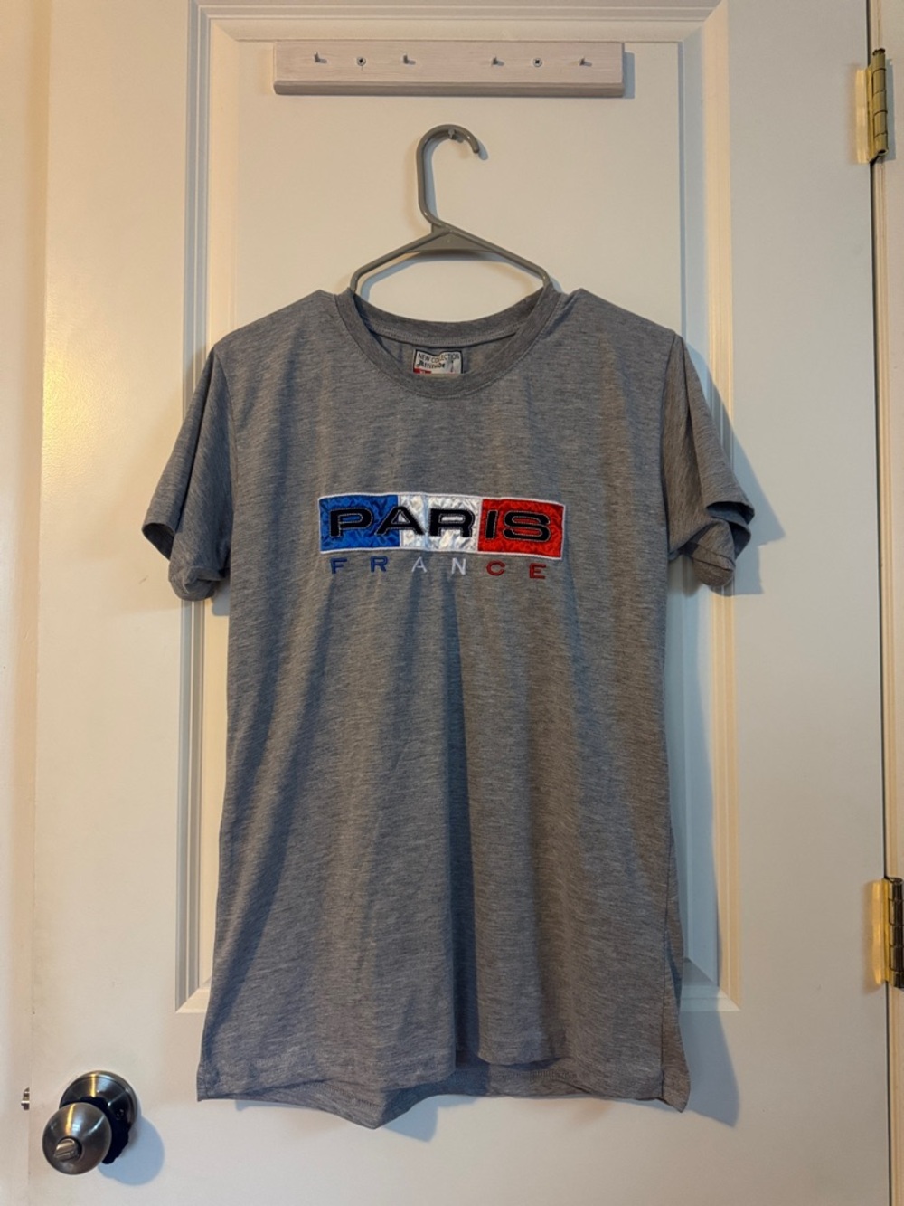 New collection attitude women’s XL Paris‎ France gray T shirt